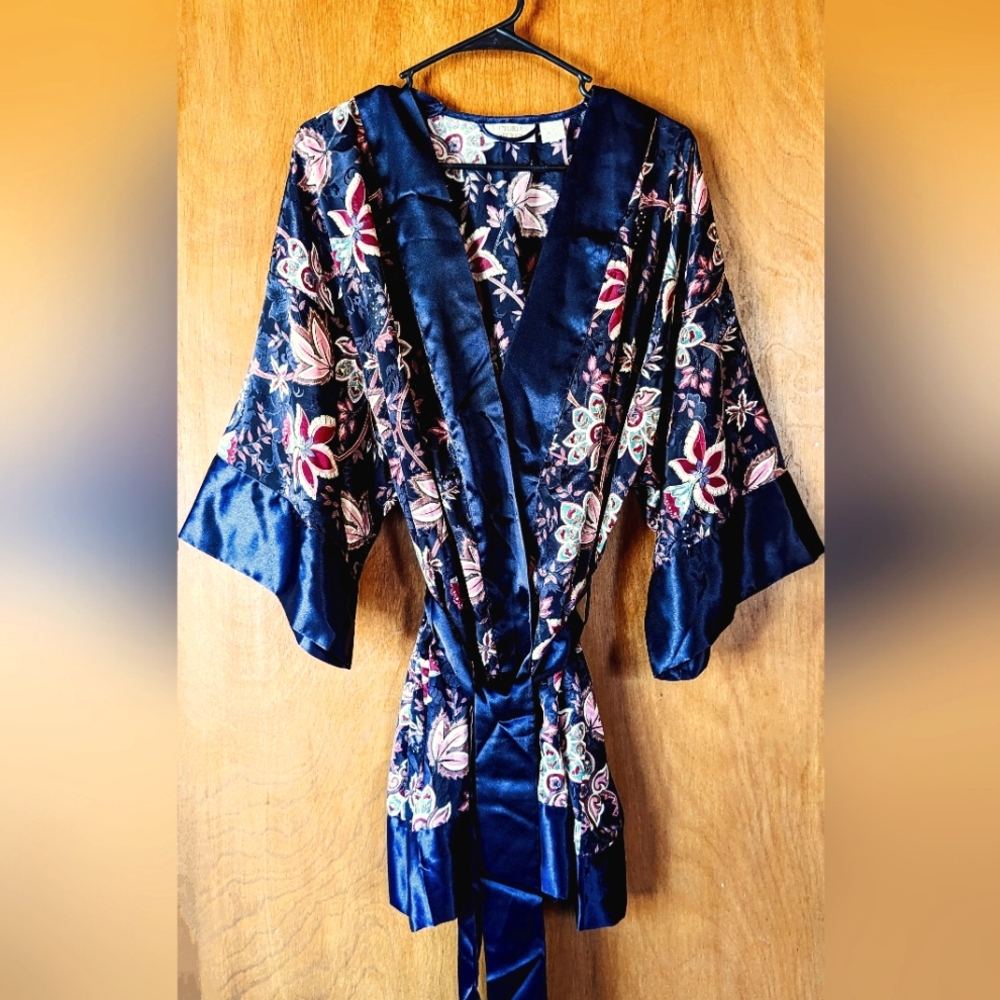 Kimono (Victoria's Secret)